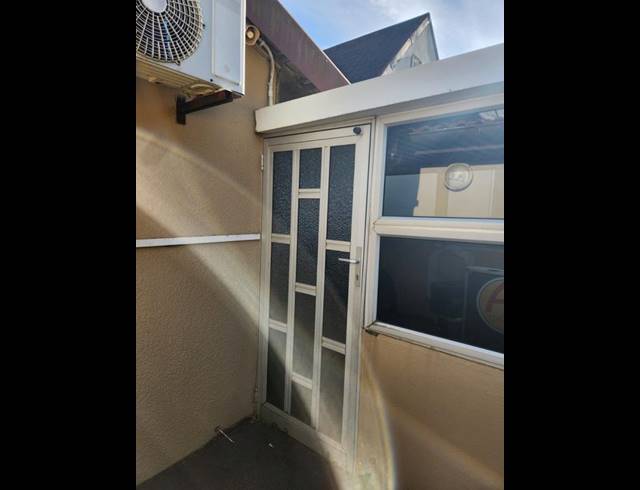 3 BEDROOM HOUSE FOR SALE IN SOUTHGATE
